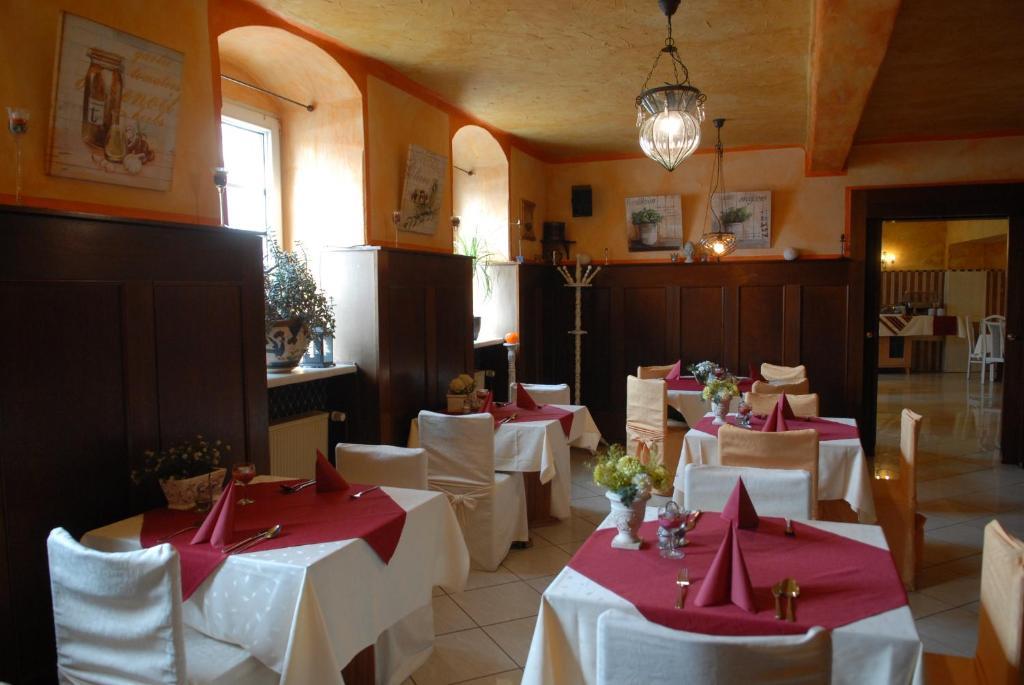 Hotel Schwarzer Baer تسيتاو المظهر الخارجي الصورة